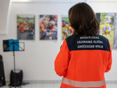 VÝSTAVA ZDRAVOTNICKÉ ZÁCHRANNÉ SLUŽBY JIHOČESKÉHO KRAJE „KDYŽ ČAS JE VŠÍM“